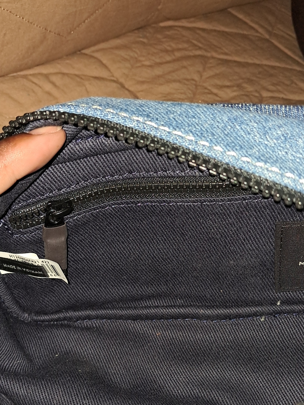 Marc Jacobs Denim 'The Camera Bag' with Tan Leather Accents - Picture 5 of 7